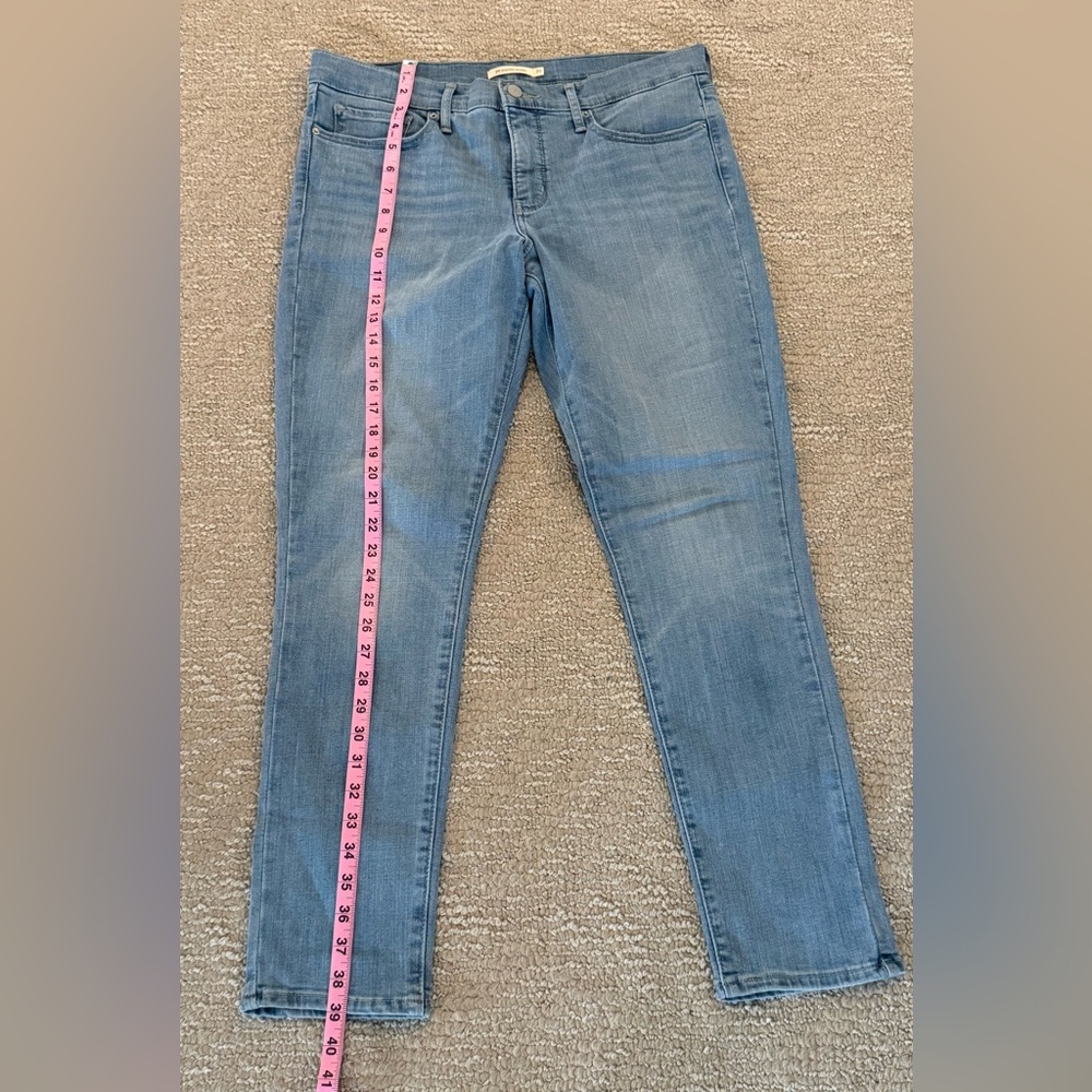 Levi’s Women's Skinny Jeans - Picture 3 of 7